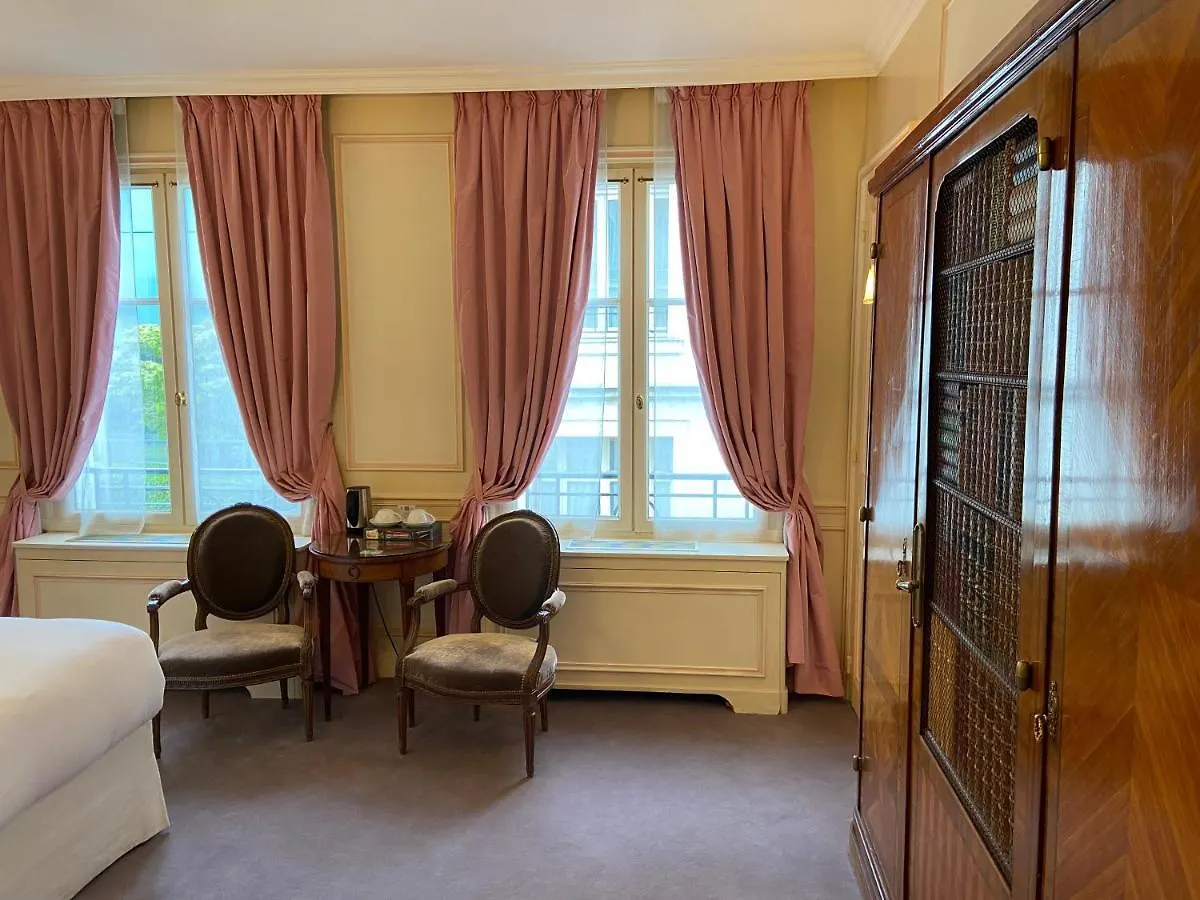 Hotel Raphael 5*