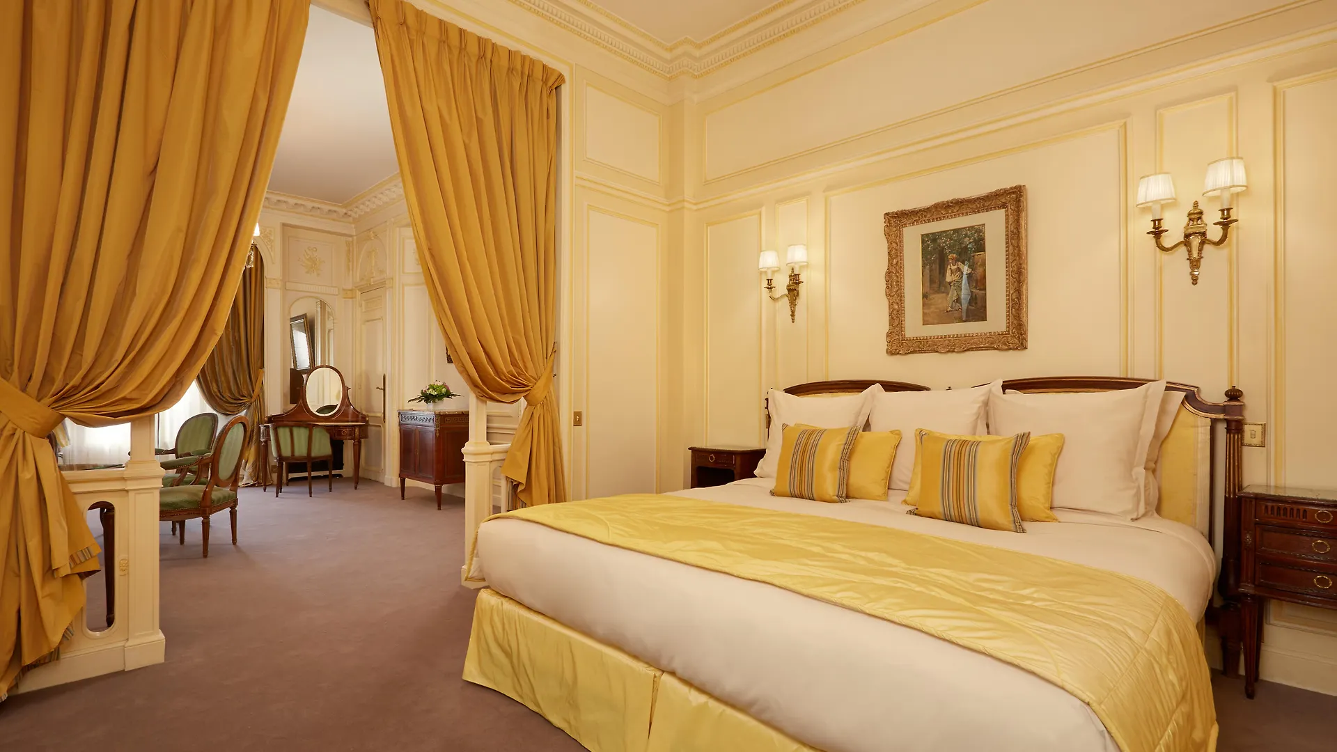 Raphael Hotel