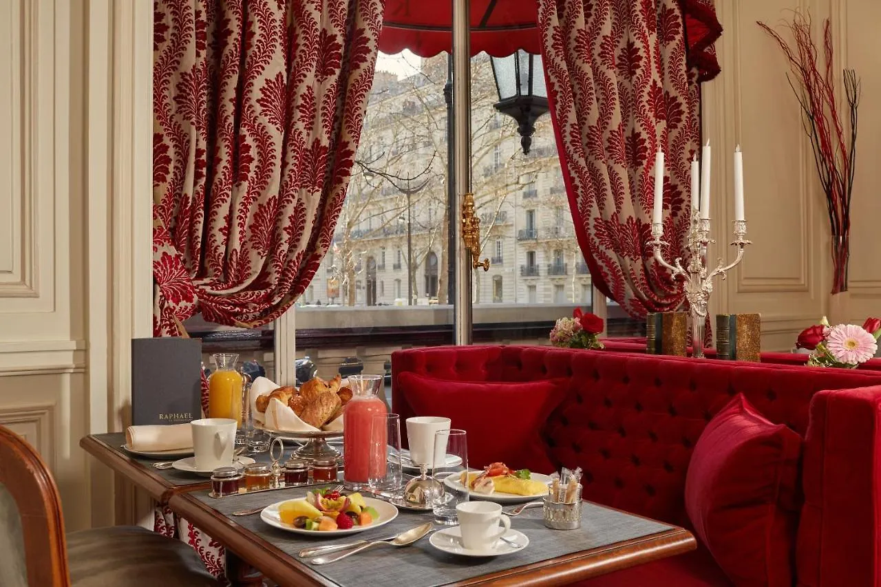 Raphael Hotel 5*