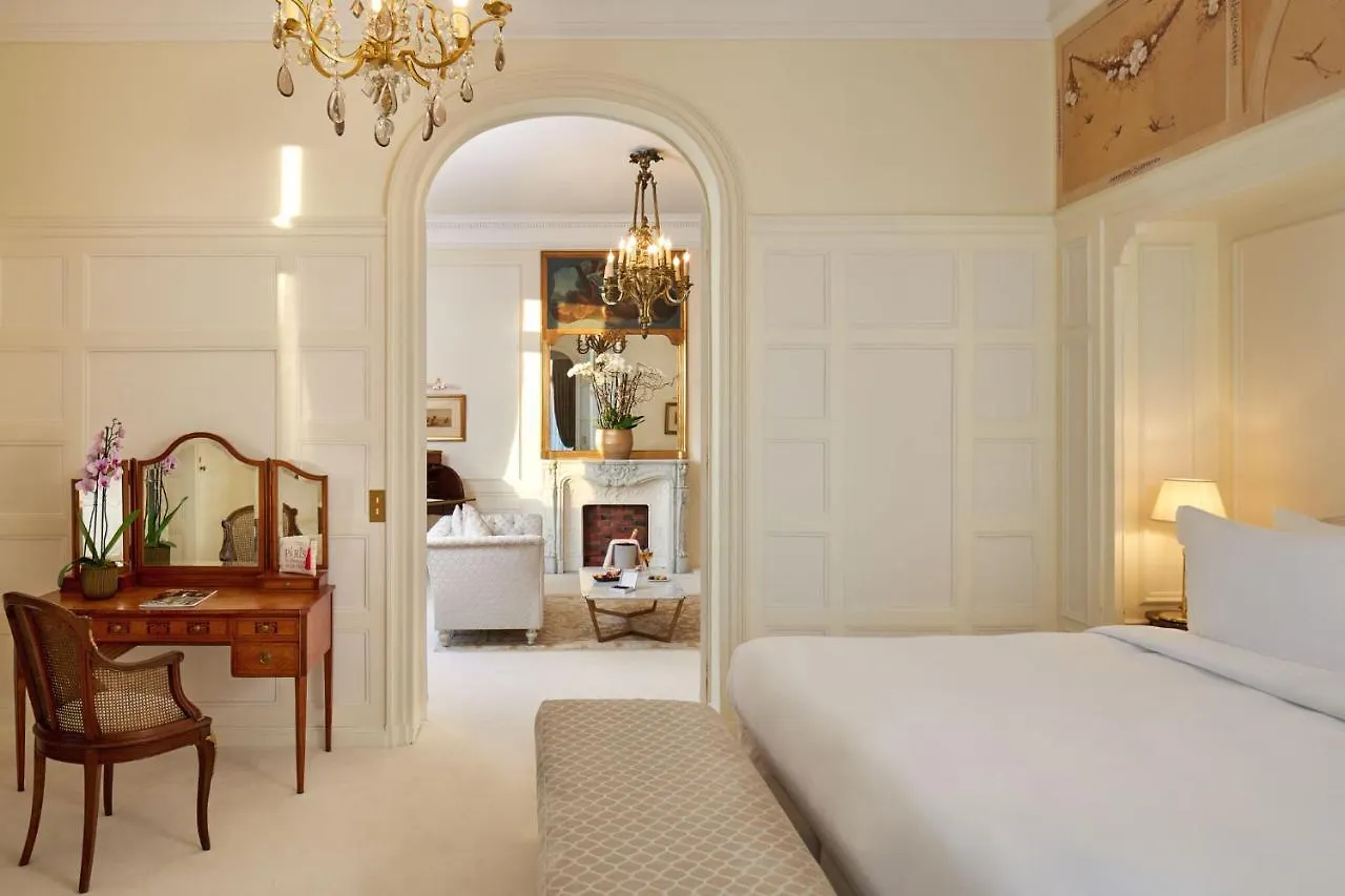 Raphael Hotel 5*